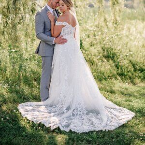 Allure Bridal, Allure Romance Style 3508L Ivory